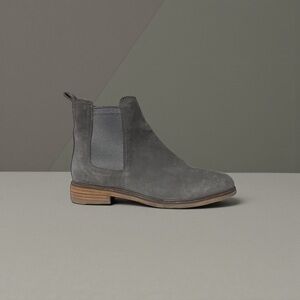 Clarks Clarkdale Arlo Boot Grey Suede Women’s Size 10